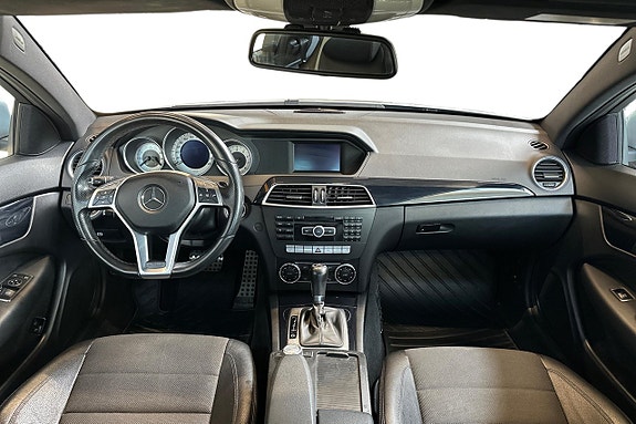 Mercedes-Benz C180 11 of 21