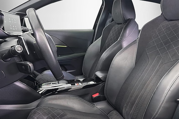 Peugeot 208 4 of 5