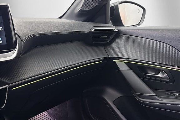 Peugeot 208 13 of 17