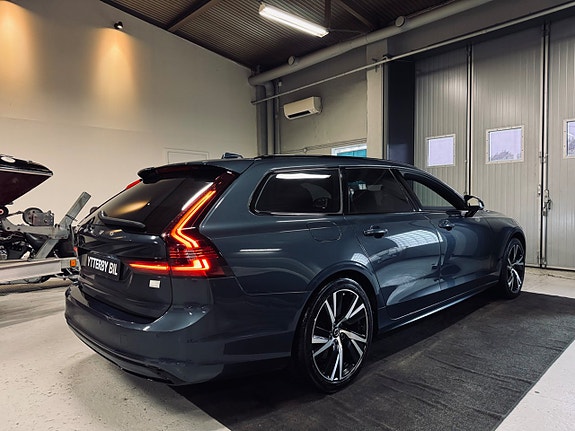 Volvo V90 3 of 30