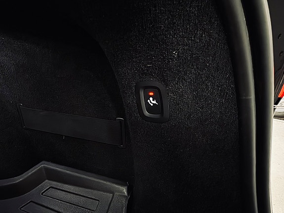 Volvo V90 28 of 30