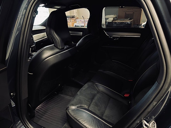 Volvo V90 24 of 30