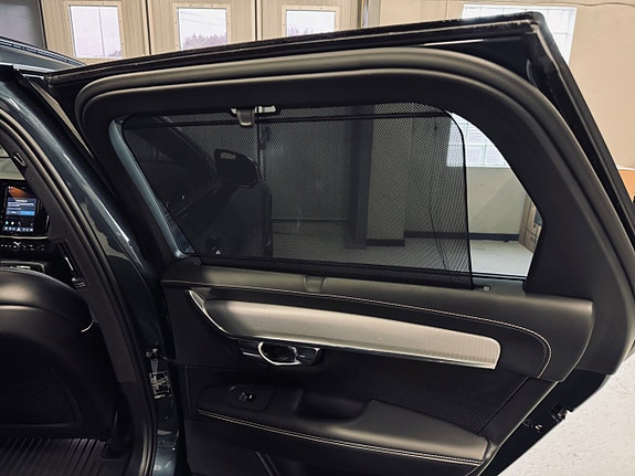 Volvo V90 26 of 30