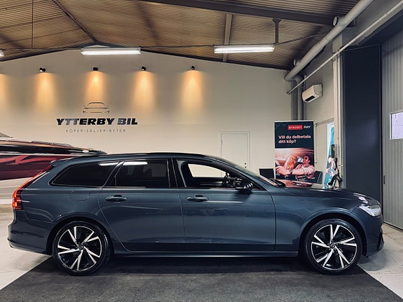 Volvo V90 2 of 30
