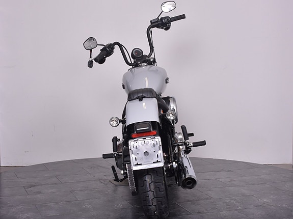 Harley-Davidson Street Bob 117 SPARA 33 350:- / DEMO HOJ/ ENDAST 121 MIL 4 of 14