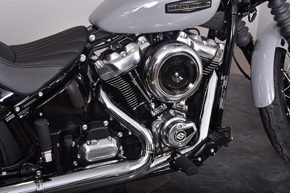 Harley-Davidson Street Bob 117 SPARA 33 350:- / DEMO HOJ/ ENDAST 121 MIL 9 of 14
