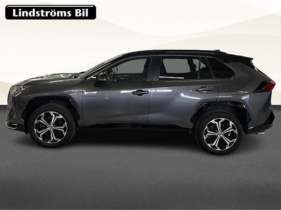Toyota RAV4 6 of 19