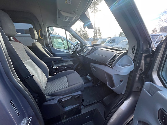 Ford Transit 4 of 5