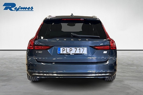 Volvo V90 3 of 5