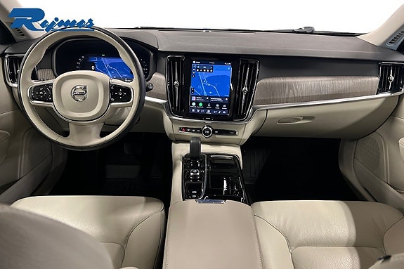 Volvo V90 6 of 17
