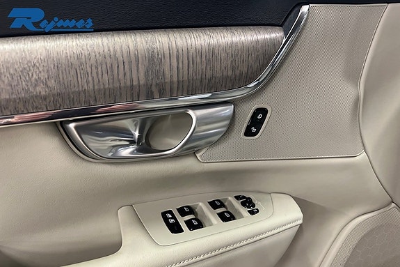 Volvo V90 11 of 17