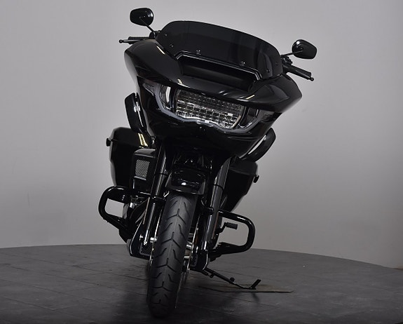 Harley-Davidson Road Glide SPARA 49 700:- / DEMO HOJ/ ENDAST 150 MIL 2 of 17