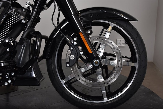 Harley-Davidson Road Glide SPARA 49 700:- / DEMO HOJ/ ENDAST 150 MIL 12 of 17
