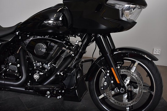 Harley-Davidson Road Glide SPARA 49 700:- / DEMO HOJ/ ENDAST 150 MIL 16 of 17