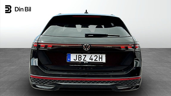 Volkswagen Passat 5 of 5