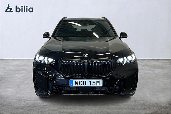 BMW X5 2 of 5