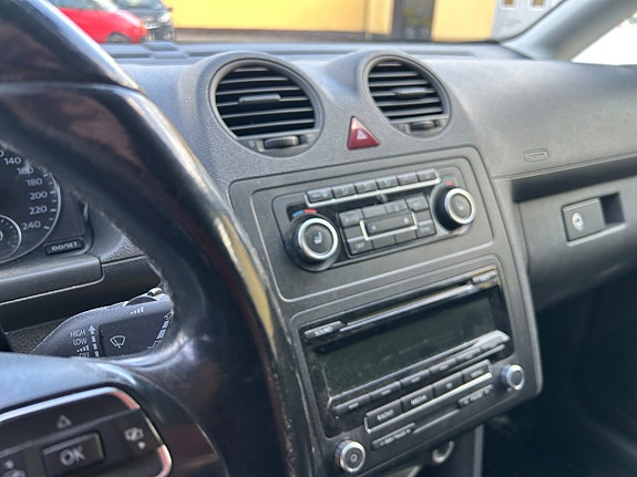 Volkswagen Caddy 4 of 5