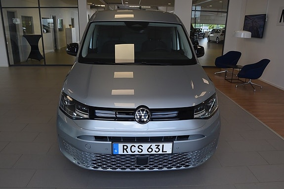 Volkswagen Caddy Maxi 2 of 5