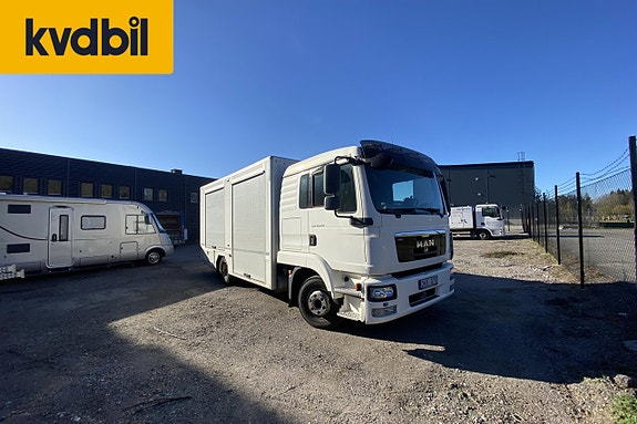M.A.N TGL 12.220 4X2 BL