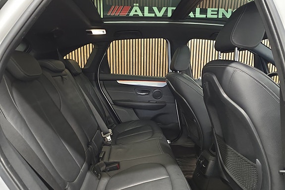 BMW 225xe 9 of 13