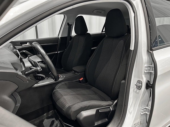 Peugeot 308 6 of 13