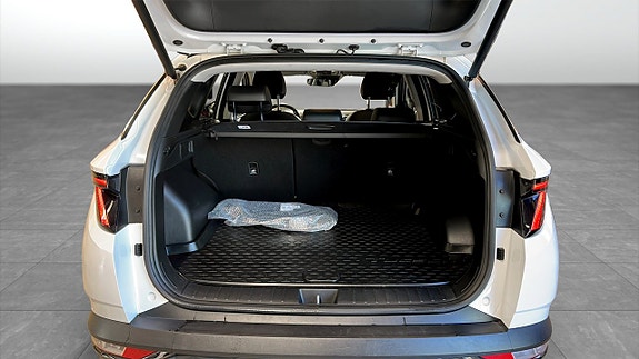 Hyundai Tucson 13 of 21