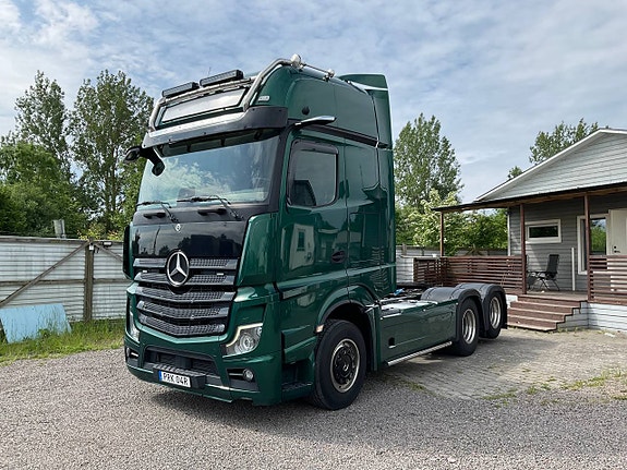 Mercedes-Benz Actros 963-4-C, 530hk