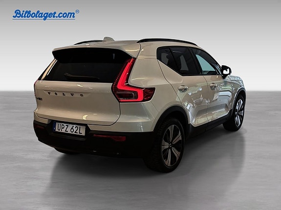 Volvo EX40 4 of 5