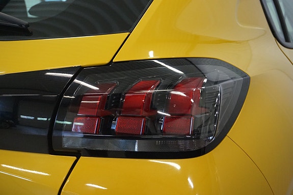 Peugeot 208 8 of 22