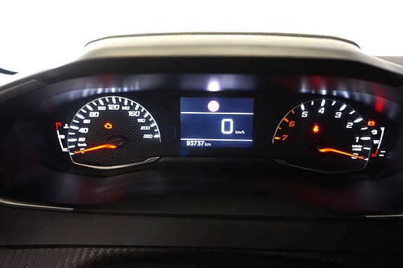 Peugeot 208 18 of 22