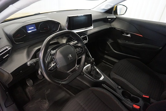Peugeot 208 9 of 22