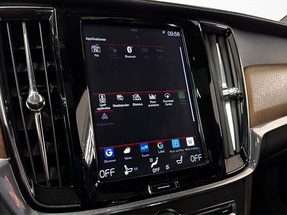 Volvo S90 24 of 30