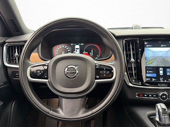 Volvo S90 14 of 30