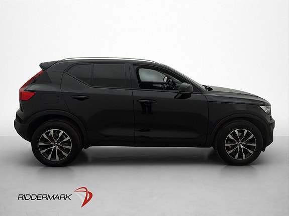 Volvo XC40 4 of 5
