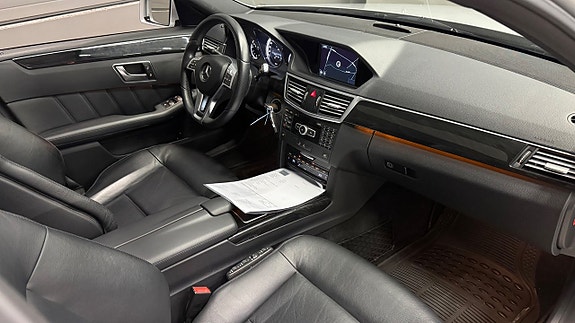 Mercedes-Benz E350 19 of 29