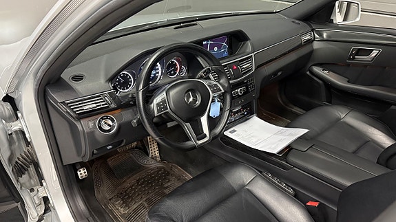 Mercedes-Benz E350 14 of 29