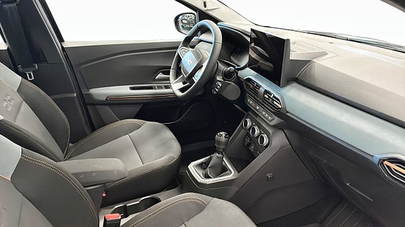 Dacia Sandero 3 of 5
