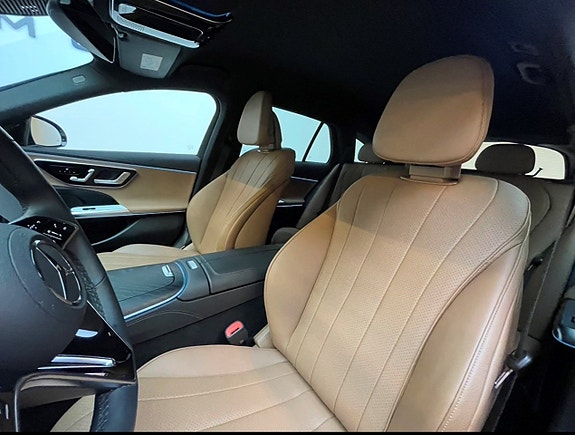 Mercedes-Benz E300 de 6 of 15