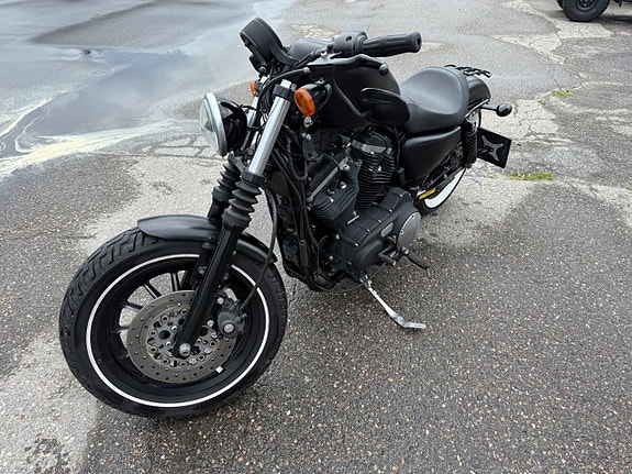 Harley-Davidson sportster 883 Iron XL 2 of 6