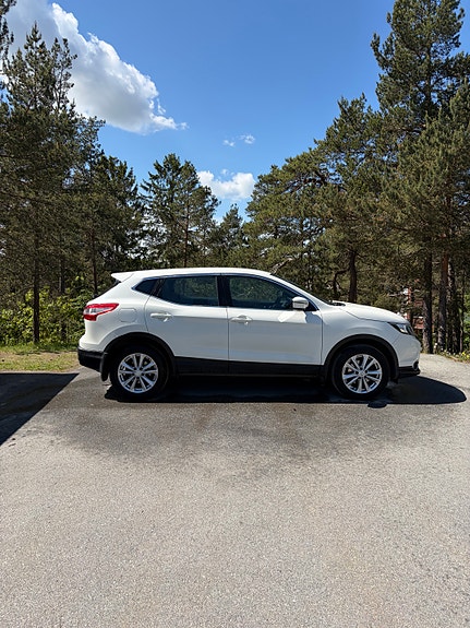Nissan Qashqai 3 of 5
