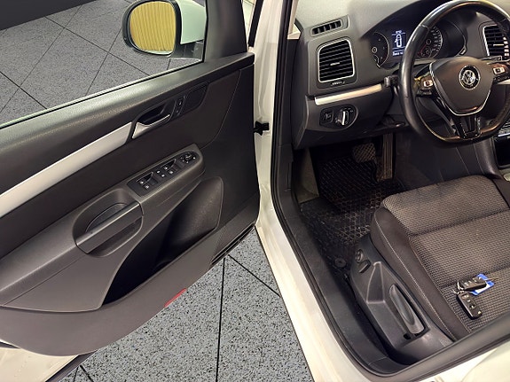 Volkswagen Sharan 18 of 30