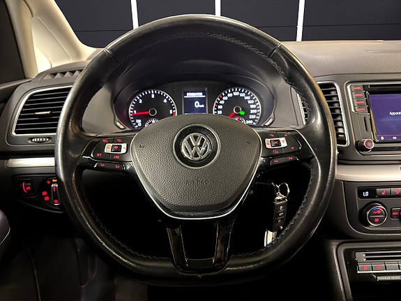 Volkswagen Sharan 25 of 30
