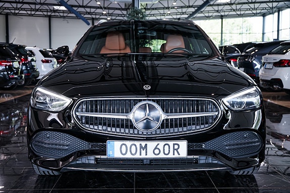 Mercedes-Benz C300 3 of 5