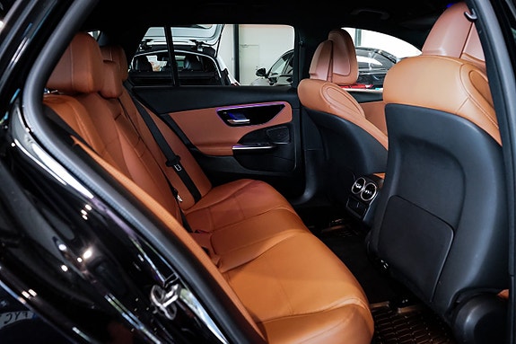 Mercedes-Benz C300 e 13 of 30