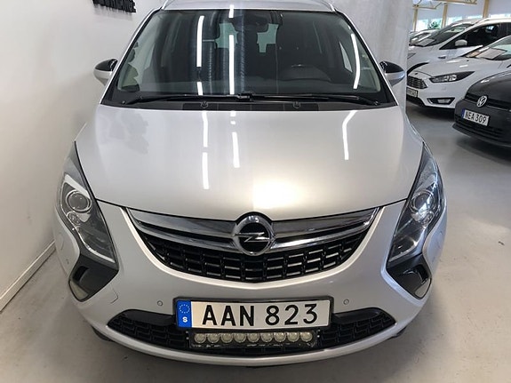 Opel Zafira Tourer 2 of 5