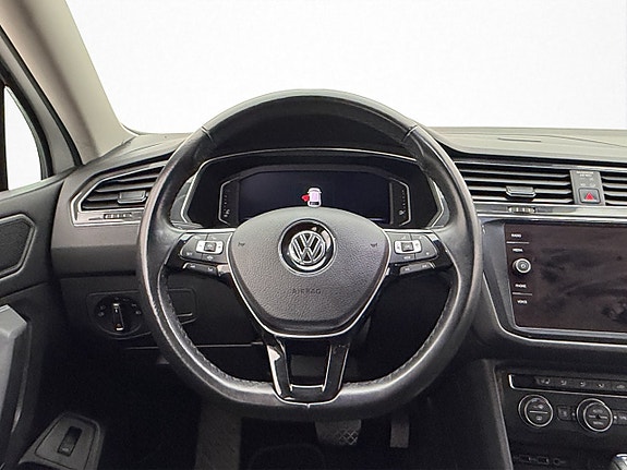 Volkswagen Tiguan Allspace 13 of 30