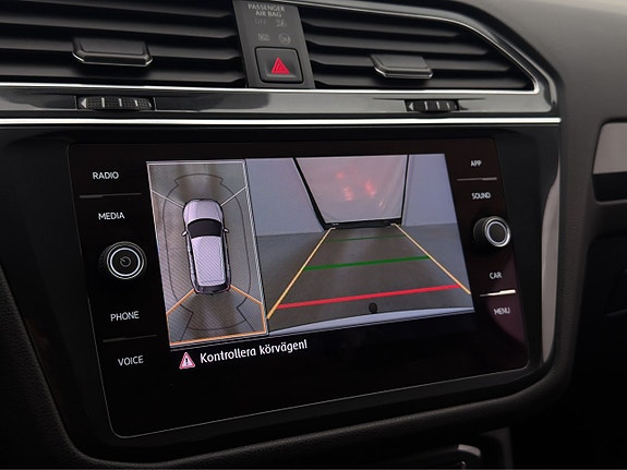 Volkswagen Tiguan Allspace 12 of 30