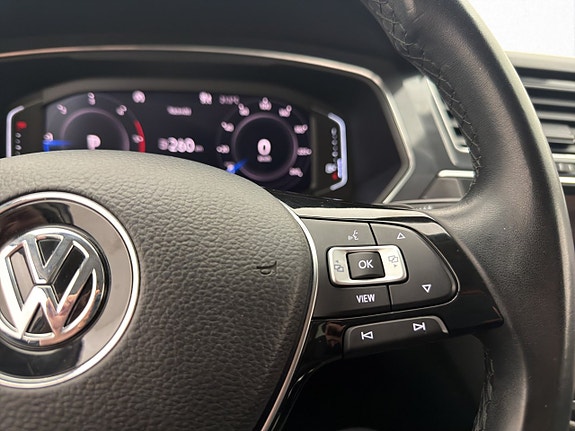 Volkswagen Tiguan Allspace 18 of 30