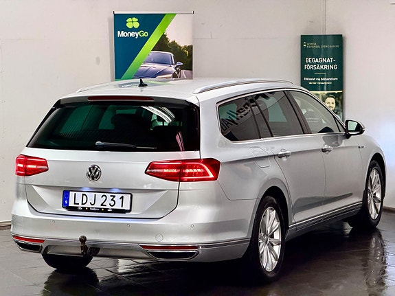 Volkswagen Passat 4 of 5