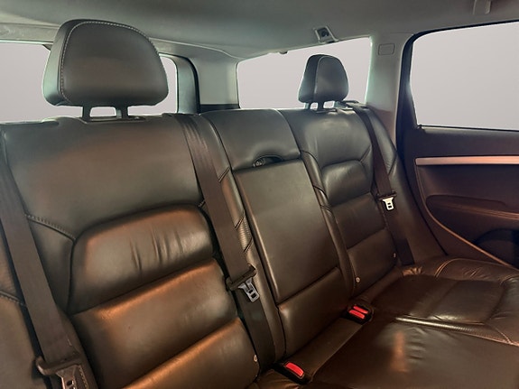 Volvo V70 13 of 28